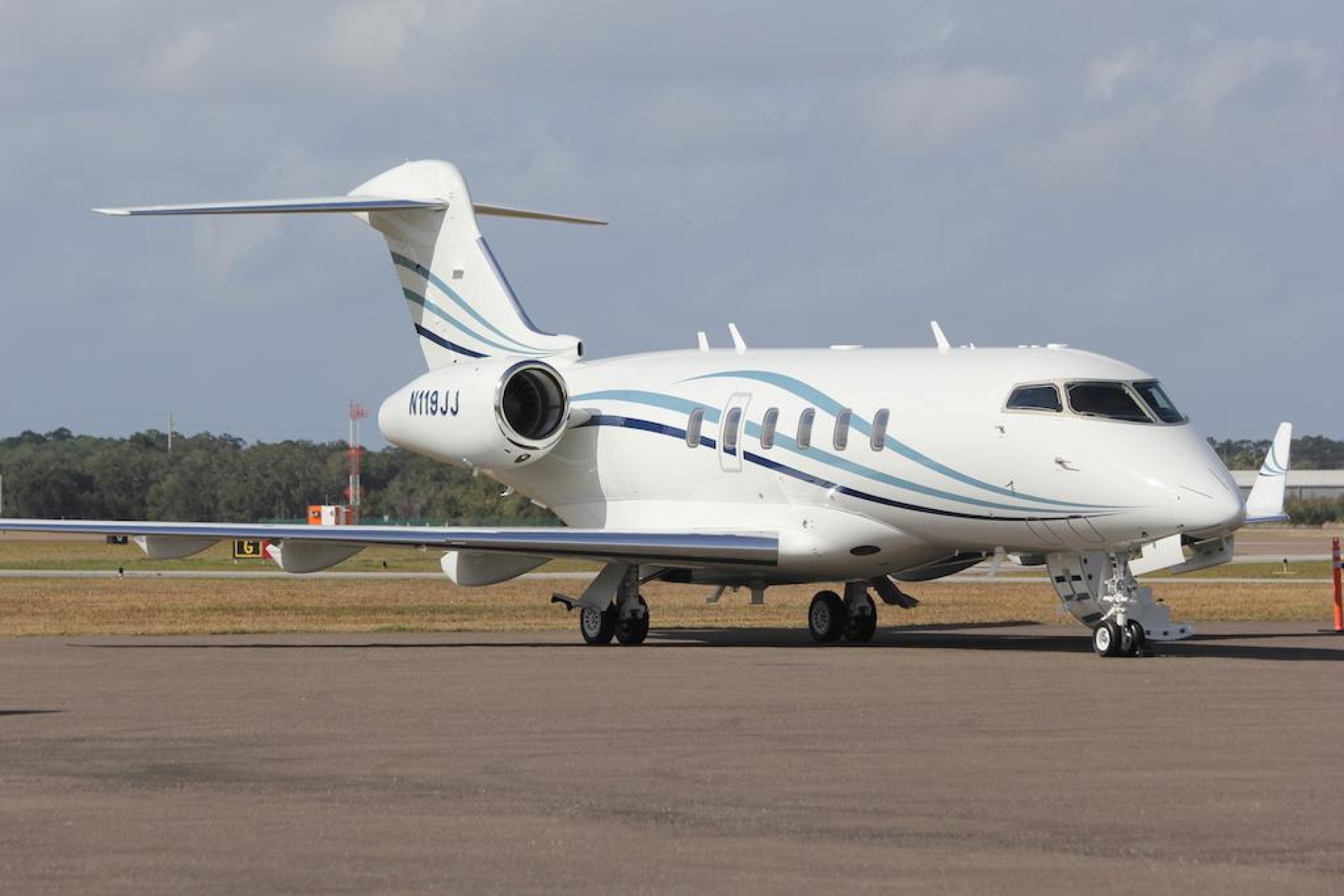 2016 BOMBARDIER CHALLENGER 350